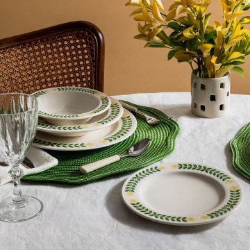 24-delni jedilni komplet iz porcelana — na voljo v beli, zeleni ali rumeni barvi