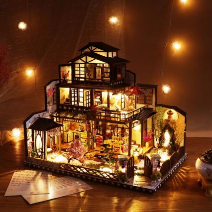 2Kids Igrače - Miniatura hiške Razkošna sakura vila 2xAAA