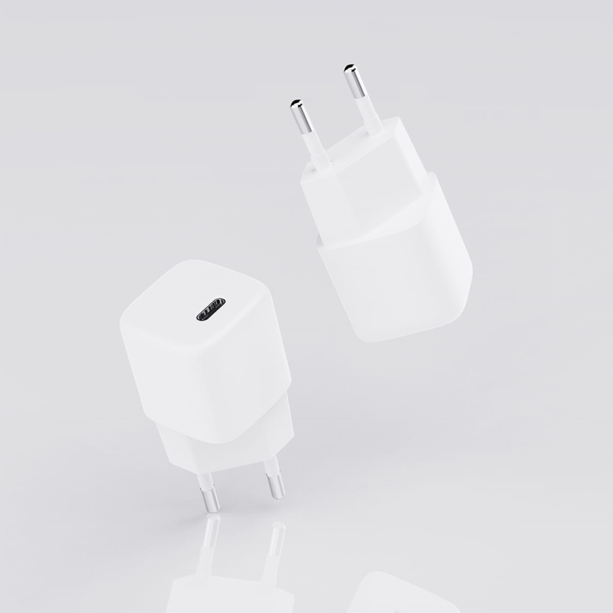 Adapter USB-C Power Delivery 20W/230V bela