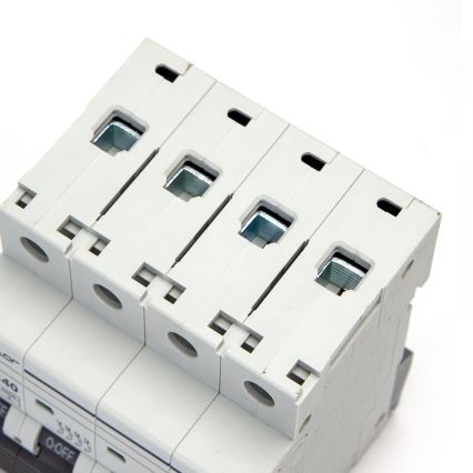 Aigostar - 4-fazni izklopnik 4P-20A-C 400V