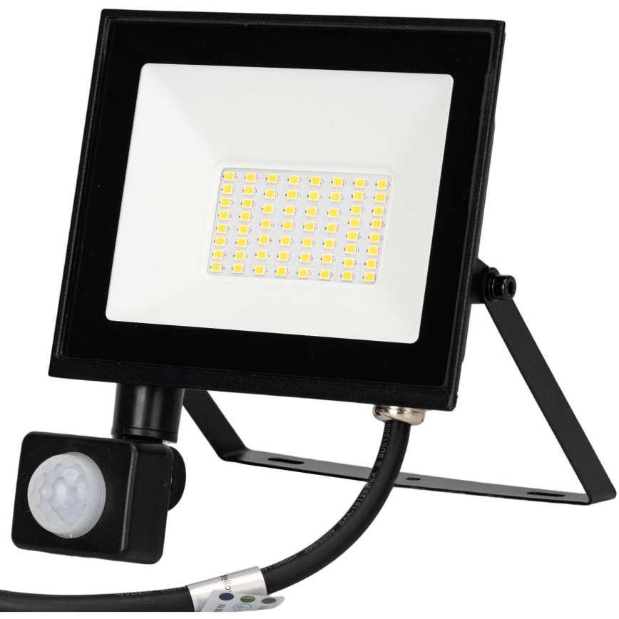 Aigostar - LED reflektor s senzorjem LED/30W/230V 4000K IP65