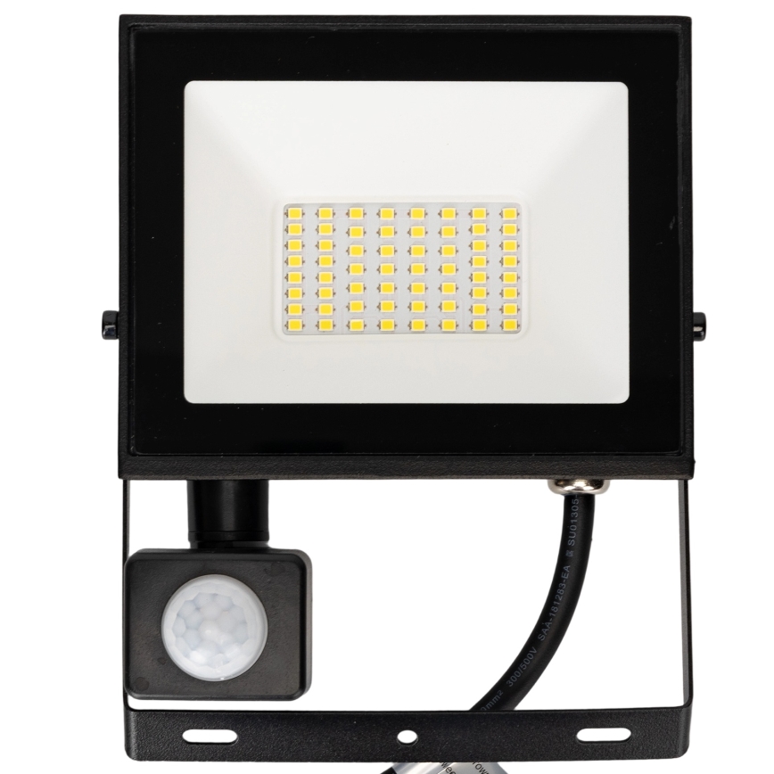 Aigostar - LED reflektor s senzorjem LED/30W/230V 6500K IP65