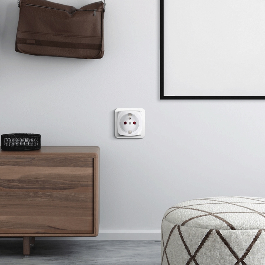 Aigostar - Pametna vtičnica E 2300W Wi-Fi Tuya