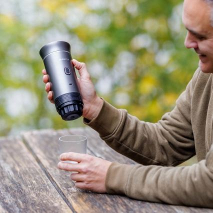 Aligator ACM002 - Potovalni polnilni kavni aparat PortaCaffé 3 v 1 72W/7500 mAh siva