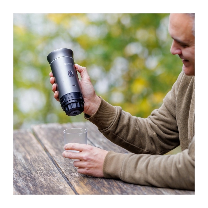 Aligator ACM002 - Potovalni polnilni kavni aparat PortaCaffé 3 v 1 72W/7500 mAh siva