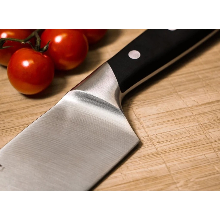 Böker - Kuhinjski santoku nož FORGE, 16 cm, v črni barvi