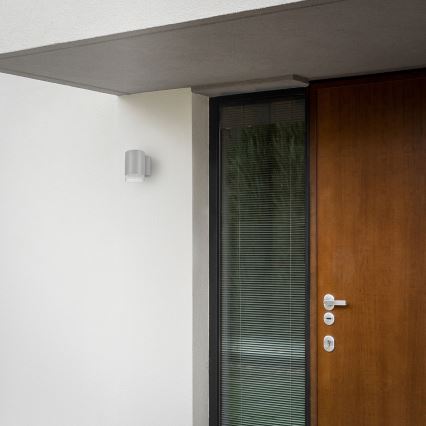 Brilagi - LED RGBW zatemnjiva zunanja stenska svetilka MATERA 1xGU10/4,8W/230V 3000K IP54 siva + daljinski upravljalnik