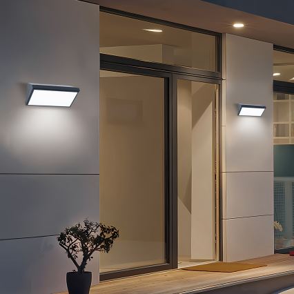 Brilagi - LED RGBW zatemnljivo zunanje stensko svetilo TRIANGLE 1xE27/15W/230V 2700-6500K IP65 antracit