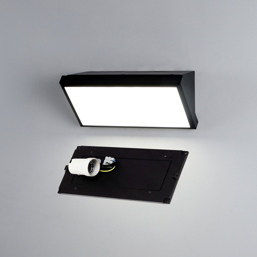 Brilagi - LED RGBW zatemnjiva zunanja stenska svetilka TRIANGLE 1xE27/9W/230V 2700-6500K IP65 črna
