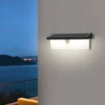 Brilagi - LED Solarna stenska svetilka s senzorjem SONCE RAY LED/6W/3,7V 2200 mAh IP44
