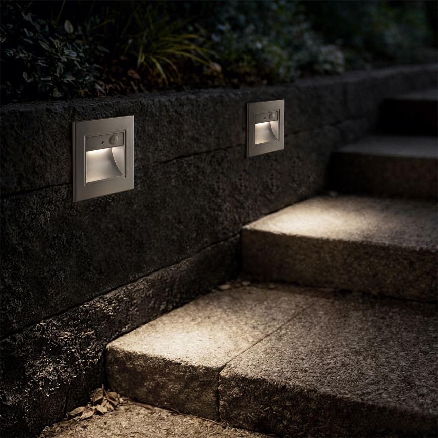 Brilagi - LED stopniščno svetilo z senzorjem STEP LIGHT LED/1,5W/230V IP44 srebrno