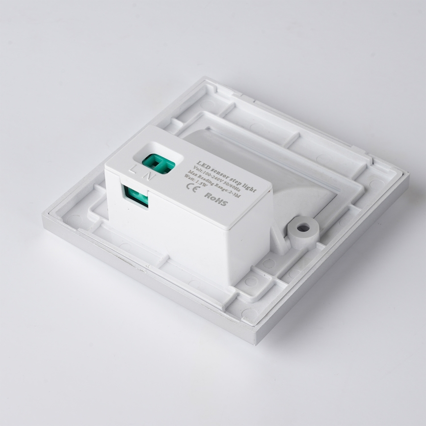 Brilagi - LED stopniščno svetilo z senzorjem STEP LIGHT LED/1,5W/230V IP44 srebrno