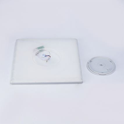 Brilagi - LED kopalniška stropna svetilka ULTRA SLIM LED/24W/230V 42x42 cm srebrna IP54