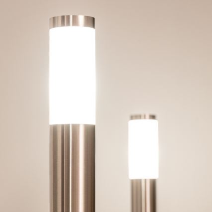 BRILAGI - LED zatemnjiva zunanja svetilka z vtičnico ELIA 1xE27/6W/230V 2700-6500K IP44 Wi-Fi 50 cm matni krom