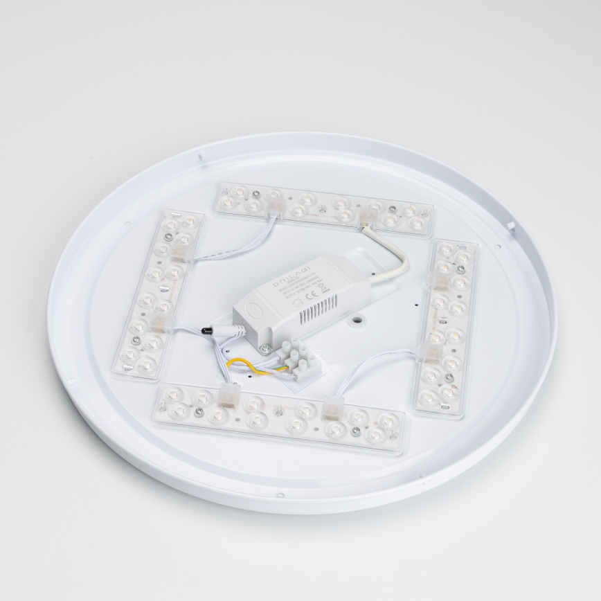 Brilagi - zatemnjiva LED stropna svetilka PINE LED/24W/230V, les, premer 42 cm, 3000-6500K + daljinski upravljalnik