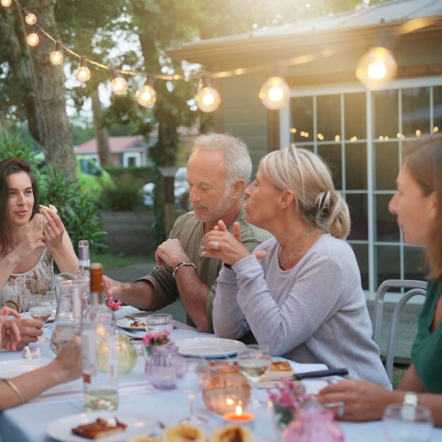 Brilagi - LED zunanji dekorativni niz GIRLANDA 10xE12/0,6W/230V 8m črna IP44 topla bela