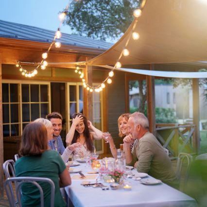Brilagi - LED zunanja okrasna girlanda GIRLANDA, 10xE12/0,6W/230V, 8m, bela, IP44, topla bela
