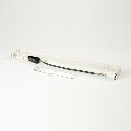 BRILAGI - LED Zunanja stenska svetilka AQUA LINE LED/24W/230V 90 cm IP44 bela CRI 90