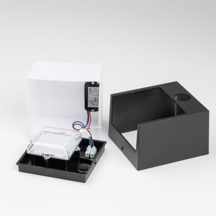 Brilagi - LED Zunanja stenska svetilka s senzorjem TERNI LED/12W/230V črna IP44