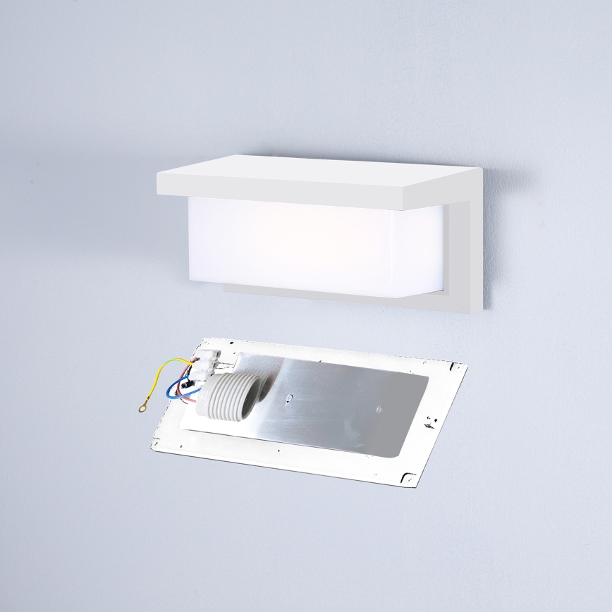 Brilagi - Zunanja stenska svetilka BRICKY 1xE27/60W/230V bela IP54