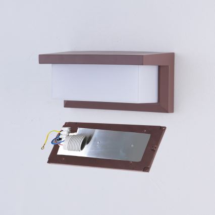 Brilagi - Zunanja stenska svetilka BRICKY 1xE27/60W/230V rjava IP54