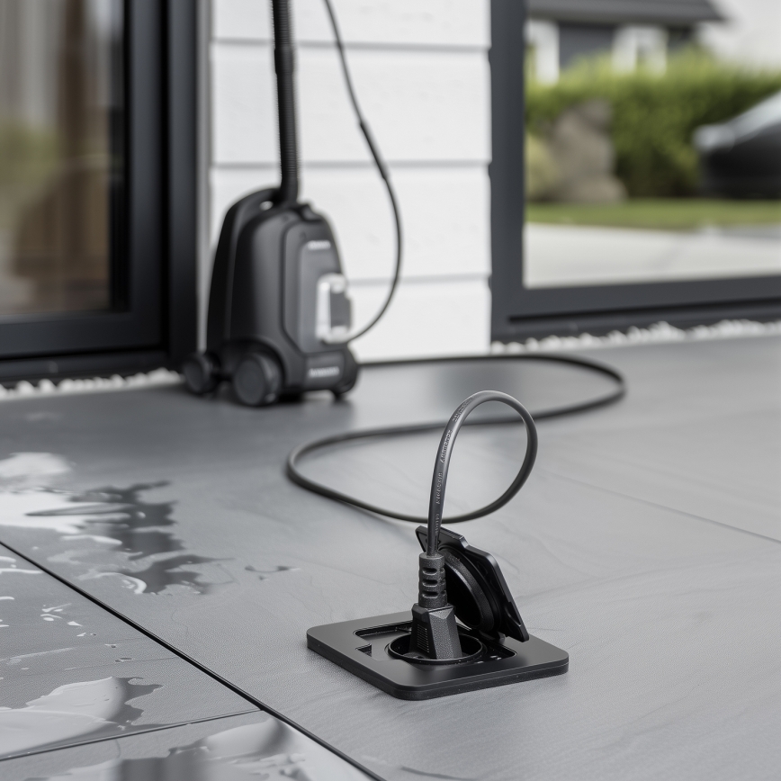 Brilagi - Zunanja vgradna talna vtičnica IP55, črna, pravokotna