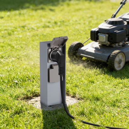 Brilagi - Zunanji steber z vtičnicama PILLAR, 2× SCHUKO, 230 V, IP44, srebrn