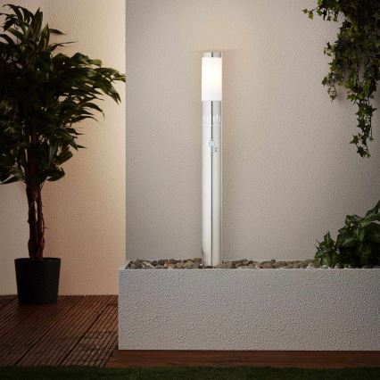 Brilliant - LED Zunanja svetilka s senzorjem LEIGH LED/0,9W/230V + 1xE27/11W 80 cm IP44 sijajni krom