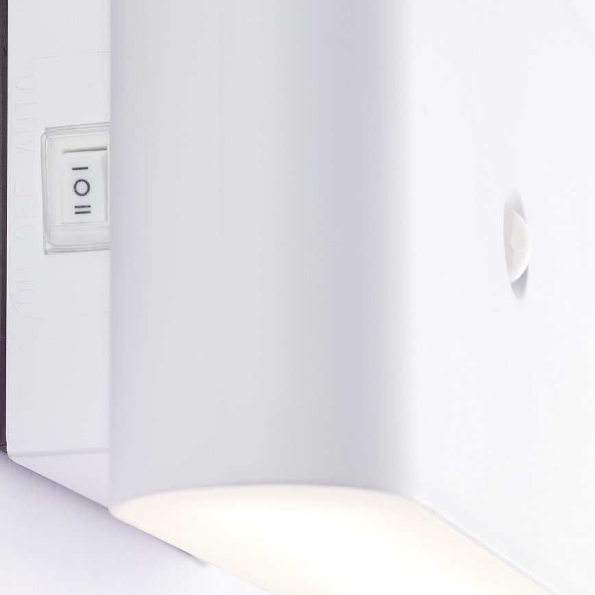 Brilliant - LED Zunanji polnilna stenska svetilka s senzorjem XINO LED/3W/5V IP44 bela