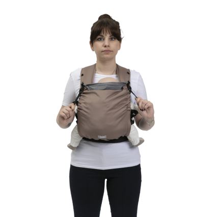 Chicco - Nahrbtnik za otroka SKIN FIT rjava