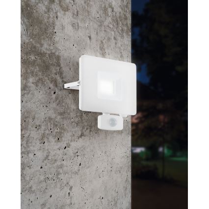 Eglo - LED reflektor s senzorjem LED/30W/230V IP44