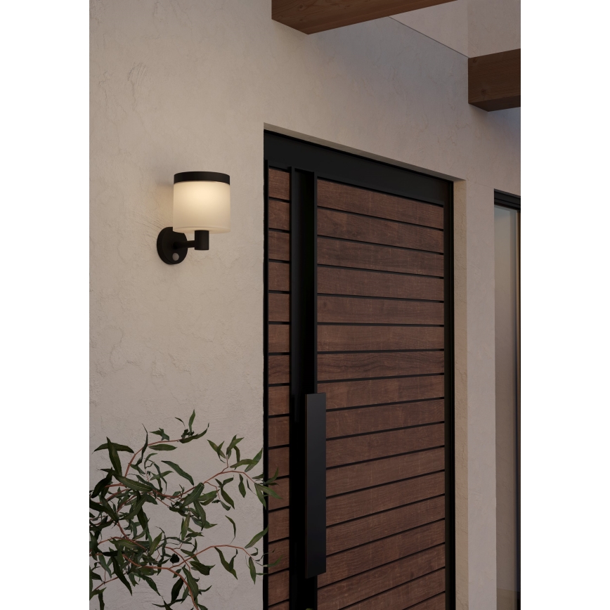 Eglo - LED solarna stenska svetilka s senzorjem LED/7,5W/3,7V 2200 mAh IP44