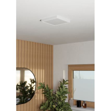 Eglo - LED kopalniško stropno svetilo LED/10,5W/230V 22x22 cm IP44 belo