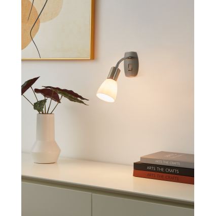 Eglo - Stenska svetilka za vtičnico 1xE14/5W/230V mat krom