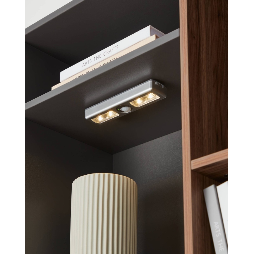 Eglo - LED Orientacijska svetilka s senzorjem 4xLED/3xAAA