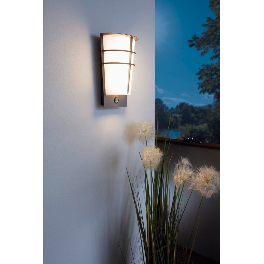 Eglo 96017 - LED zunanja stenska svetilka BREGANZO 1 s senzorjem 2xLED/2,5W IP44