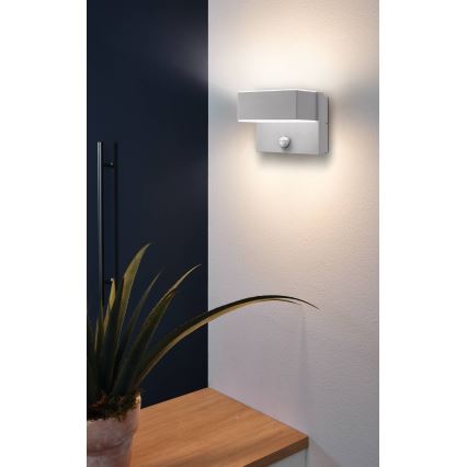 Eglo - LED Zunanja stenska svetilka s senzorjem 2xLED/5,6W/230V