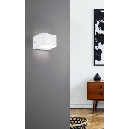 Eglo - LED Stenska svetilka LED/6W/230V 3000K bela