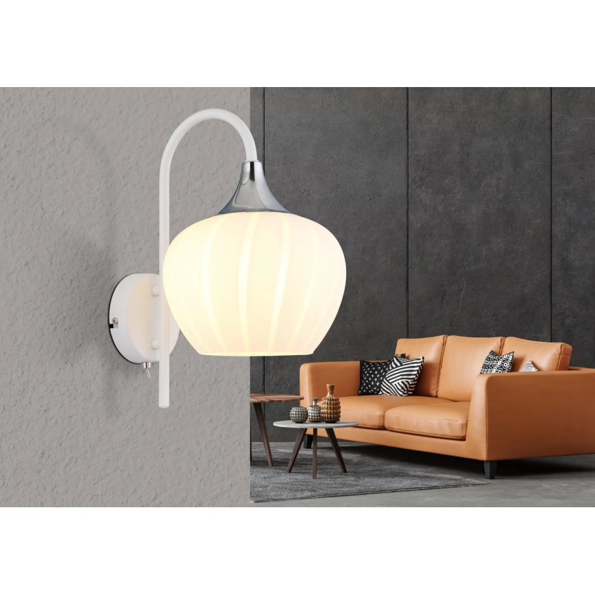 Globo - Stenska svetilka 1xE27/40W/230V bela