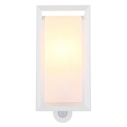 Globo 31982WS - Zunanja stenska svetilka s senzorjem LOGANA 1xE27/60W/230V IP44 bela