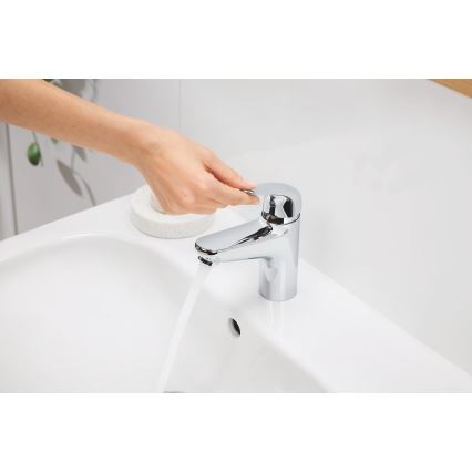 GROHE 24325001 - Pipa za umivalnik SWIFT DN 15, velikost M, sijajni krom