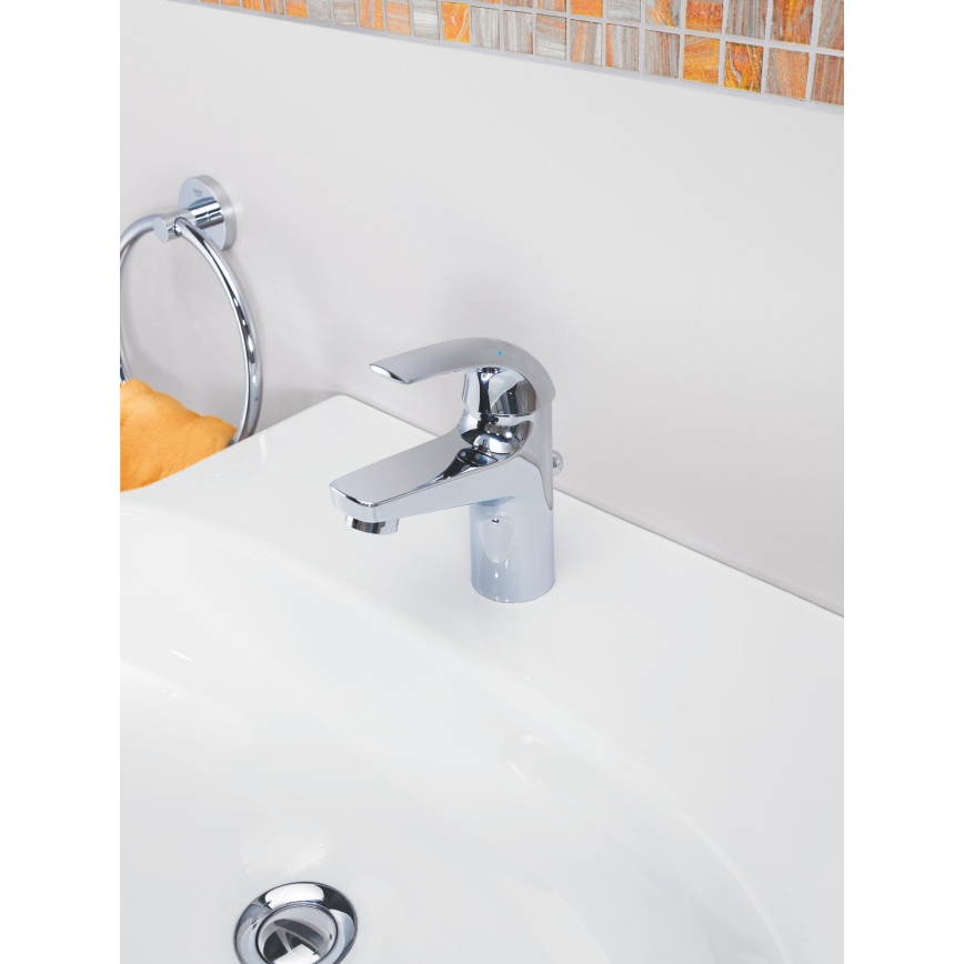 GROHE 32805000 - Pipa za umivalnik BAUCURVE DN 15 sijajni krom