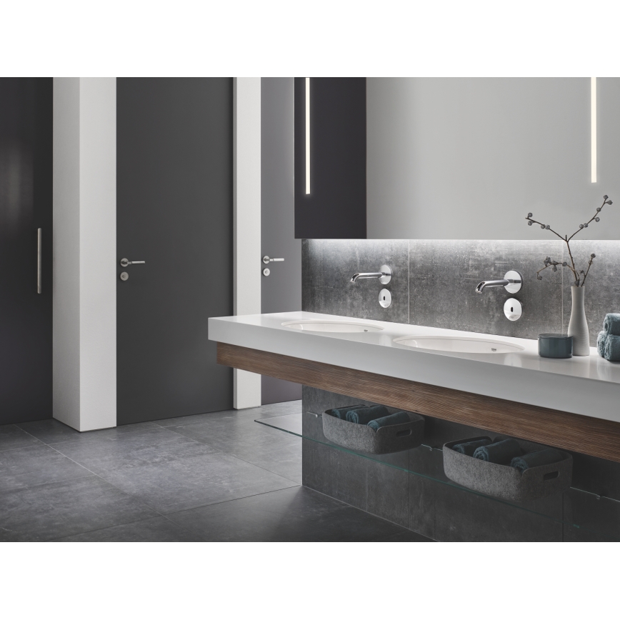 GROHE 36447000 - infrardečna elektronska pipa ESSENCE E, 182 mm, krom visokega sijaja