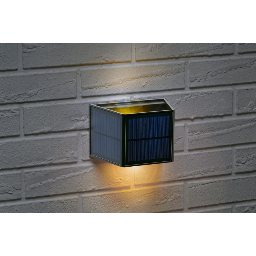 Grundig - LED solarna stenska svetilka LED/3,7V 1800 mAh IP44