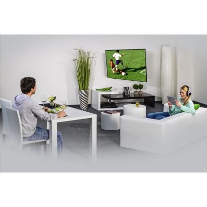 Hama - Stenski nosilec za TV z zgibom 32-65" črna
