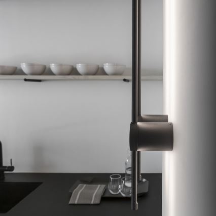 Ideal Lux - LED Stenska svetilka ESSENCE LED/12W/230V 3000K 70 cm CRI 90 črna