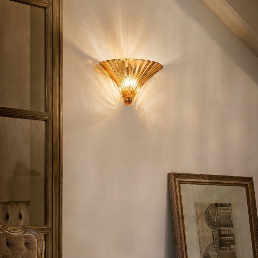 Ideal Lux - Stenska svetilka SANTA 1xE14/40W/230V zlata