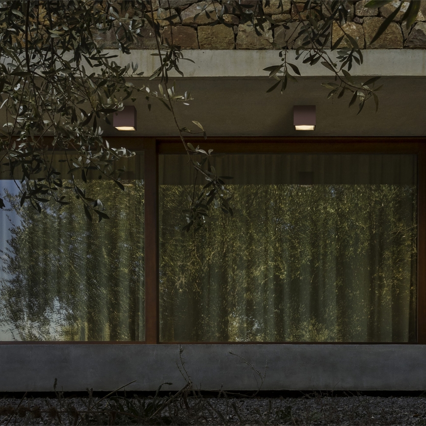 Ideal Lux - Zunanja točkovna svetilka TECHO 1xGU10/20W/230V 15x15 cm IP54 rjava