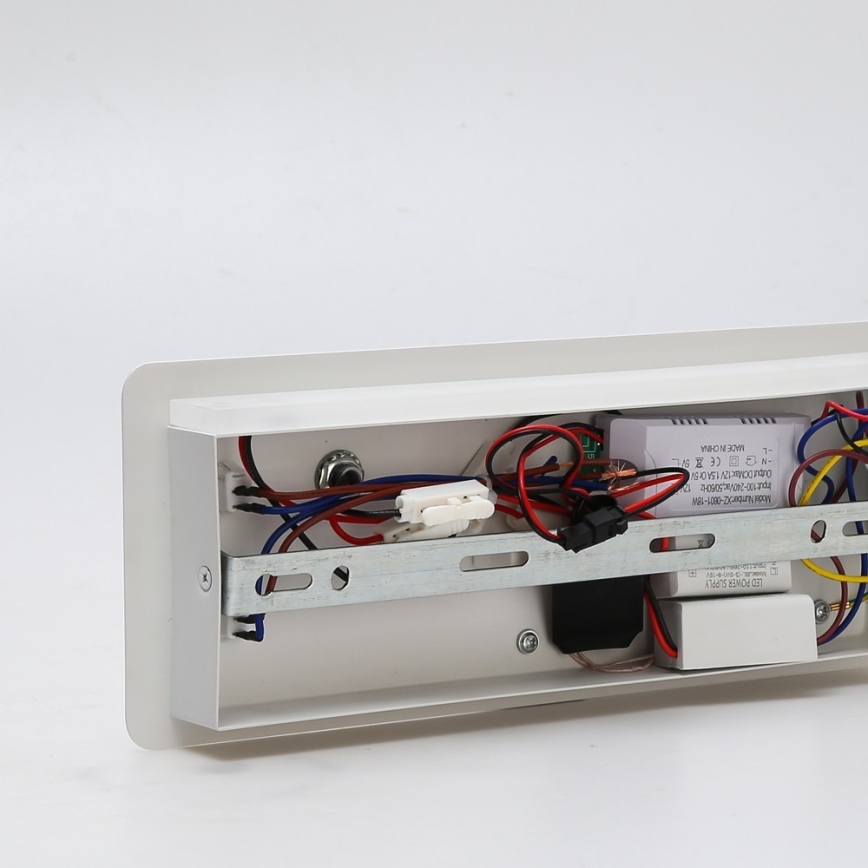 Immax 08285L - LED Stenski reflektor s polico, USB priključkom in brezžičnim polnjenjem Be PREPARE LED/3W/230V + LED/3W bel
