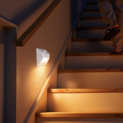Immax 08308L - LED polnilno stopniščno svetilo s senzorjem STEP LIGHT LED/0,3W/3,7V 2200 mAh IP53 belo